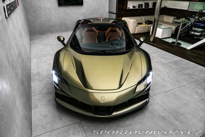 Ferrari SF90 Spider 2024