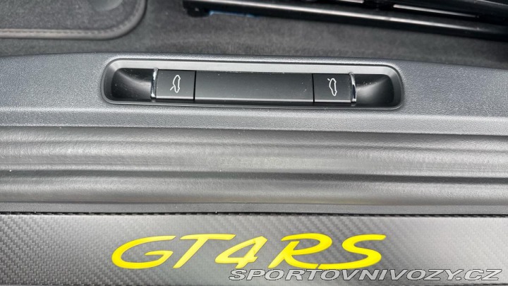 Porsche Cayman GT4 RS 2022