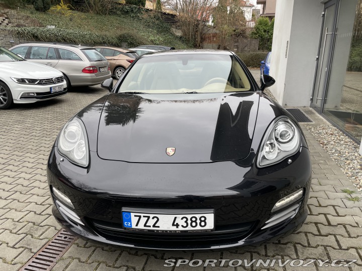 Porsche Panamera 4.8 S 2010