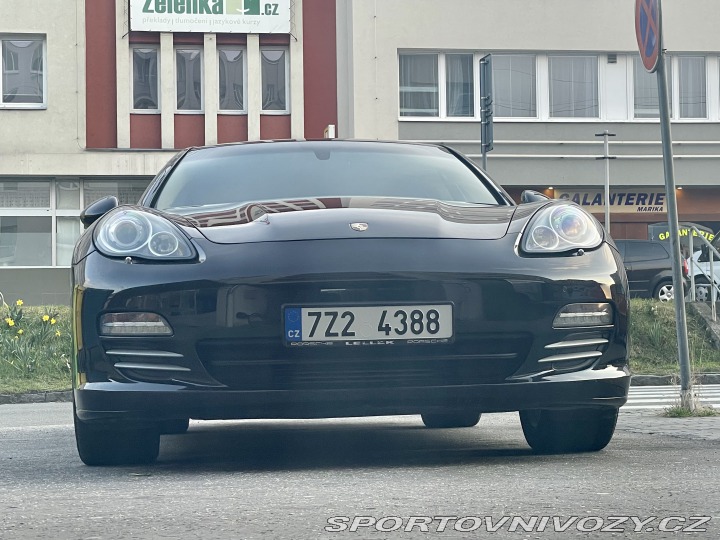 Porsche Panamera 4.8 S 2010