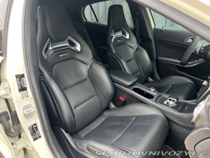 Mercedes-Benz Ostatní modely GLA45 AMG Performance 2015