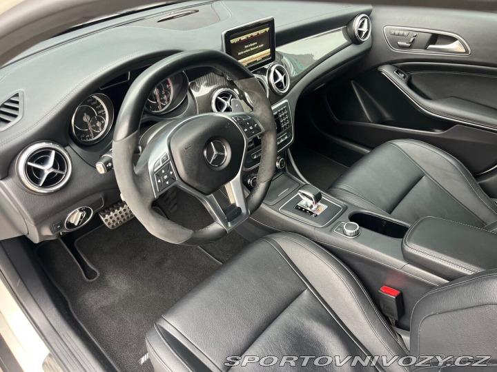 Mercedes-Benz Ostatní modely GLA45 AMG Performance 2015