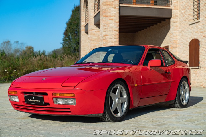 Porsche 944 Turbo S Spec 1988