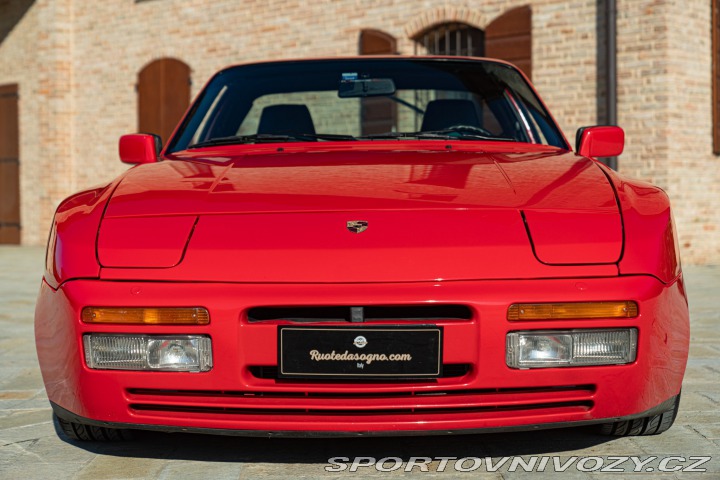 Porsche 944 Turbo S Spec 1988