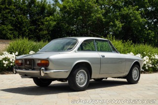 Alfa Romeo GT 2000 VELOCE 1974