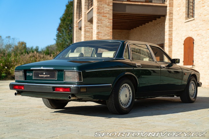 Ostatní značky Ostatní modely Daimler XJ 40 1991