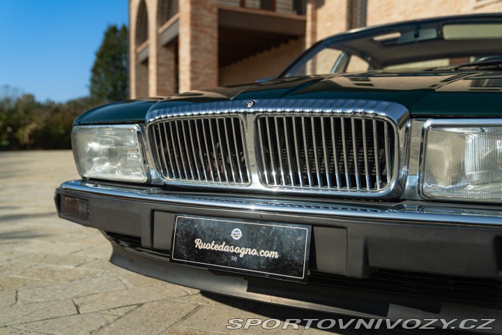 Ostatní značky Ostatní modely Daimler XJ 40 1991