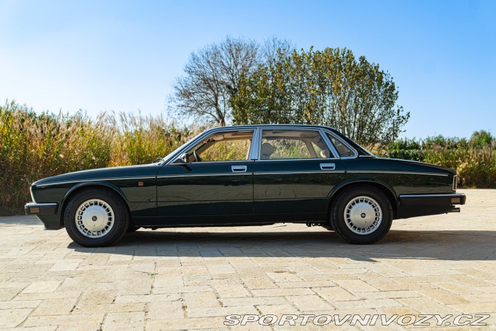 Ostatní značky Ostatní modely Daimler XJ 40 1991