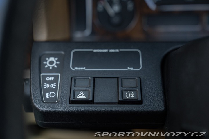 Ostatní značky Ostatní modely Daimler XJ 40 1991