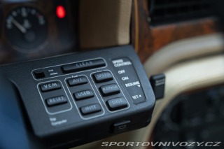 Ostatní značky Ostatní modely Daimler XJ 40 1991