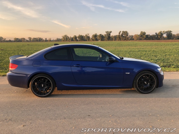 BMW 3 E92 330i 2008