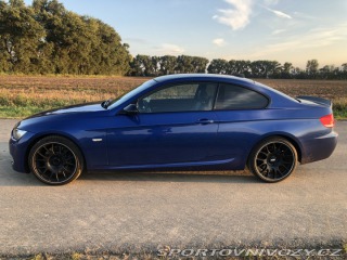 BMW 3 E92 330i 2008