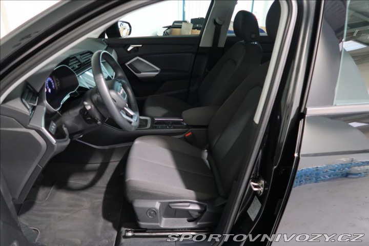 Audi Ostatní modely Q3 1,5 35 TFSI S line 2023