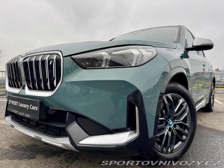 BMW iX1 xDrive 30, HUD, el.Sed, 3 2023