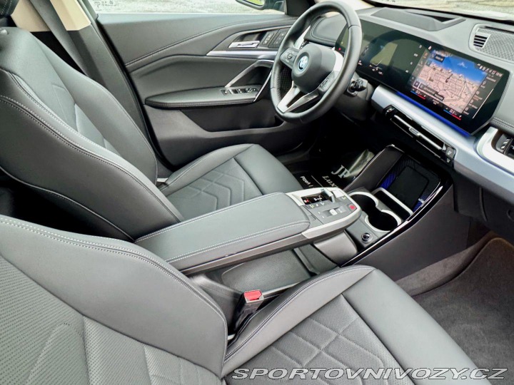 BMW iX1 xDrive 30, HUD, el.Sed, 3 2023