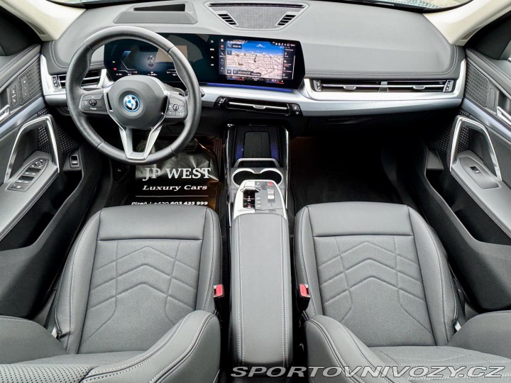 BMW iX1 xDrive 30, HUD, el.Sed, 3 2023