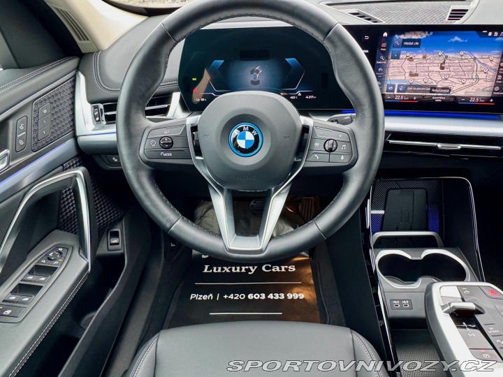 BMW iX1 xDrive 30, HUD, el.Sed, 3 2023