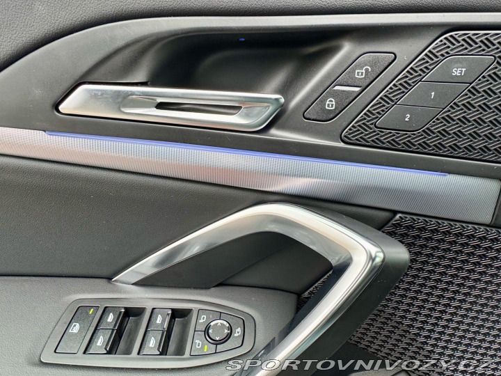 BMW iX1 xDrive 30, HUD, el.Sed, 3 2023
