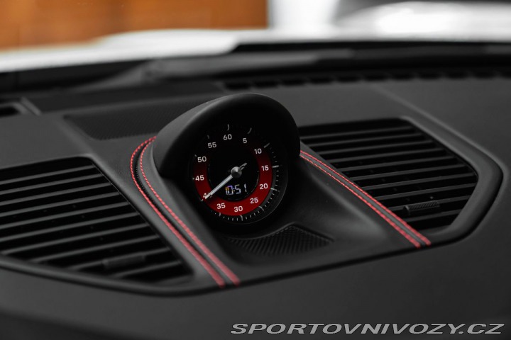 Porsche 911 992 DAKAR 1800