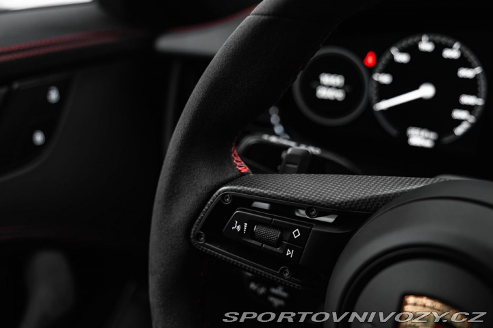 Porsche 911 992 DAKAR 1800