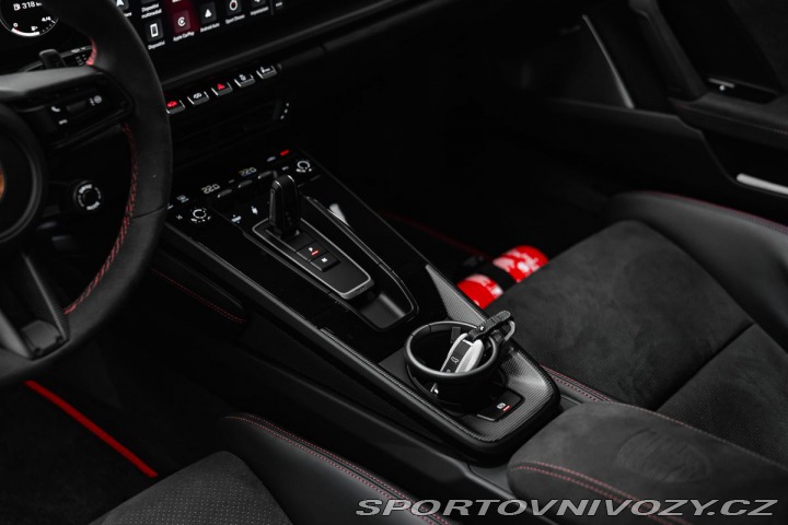 Porsche 911 992 DAKAR 1800