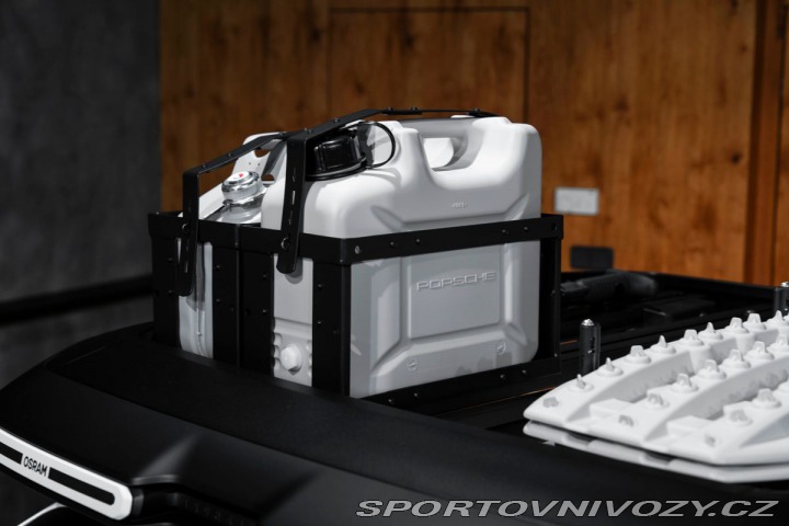 Porsche 911 992 DAKAR 1800