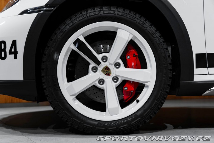 Porsche 911 992 DAKAR 1800