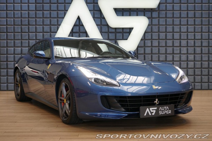 Ferrari GTC4Lusso V12 Lift Carbon Display Z 2018