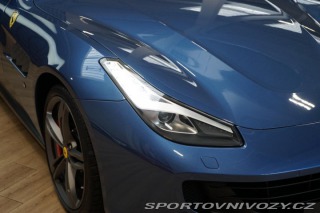 Ferrari GTC4Lusso V12 Lift Carbon Display Z 2018