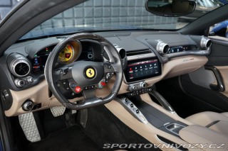 Ferrari GTC4Lusso V12 Lift Carbon Display Z 2018