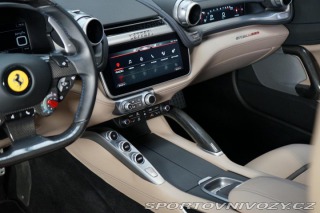 Ferrari GTC4Lusso V12 Lift Carbon Display Z 2018