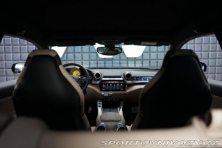 Ferrari GTC4Lusso V12 Lift Carbon Display Z 2018