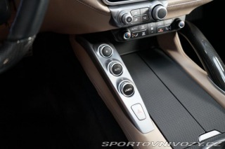 Ferrari GTC4Lusso V12 Lift Carbon Display Z 2018