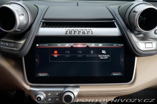 Ferrari GTC4Lusso V12 Lift Carbon Display Z 2018