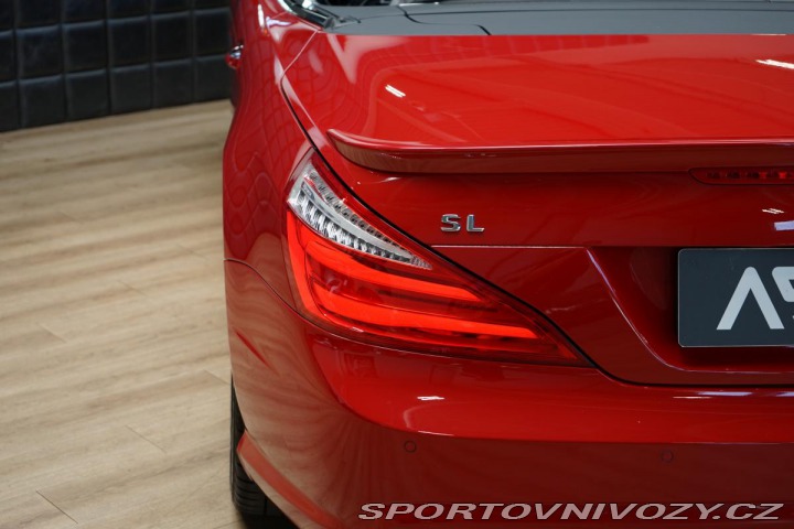 Mercedes-Benz SL 350 AMG MagicSky Airscarf 2012