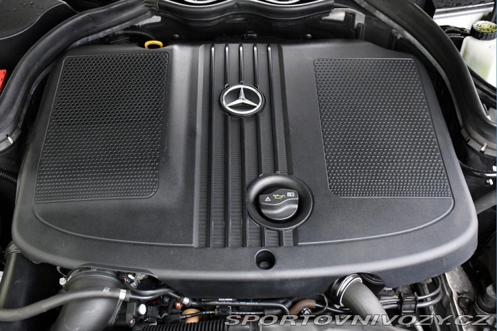 Mercedes-Benz E 250D AMG A/T LED PANO NAV 2016