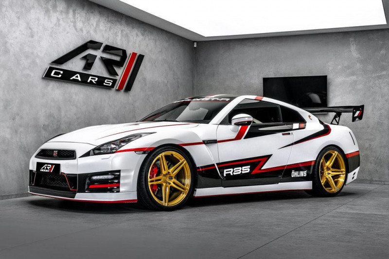 Nissan GT-R 