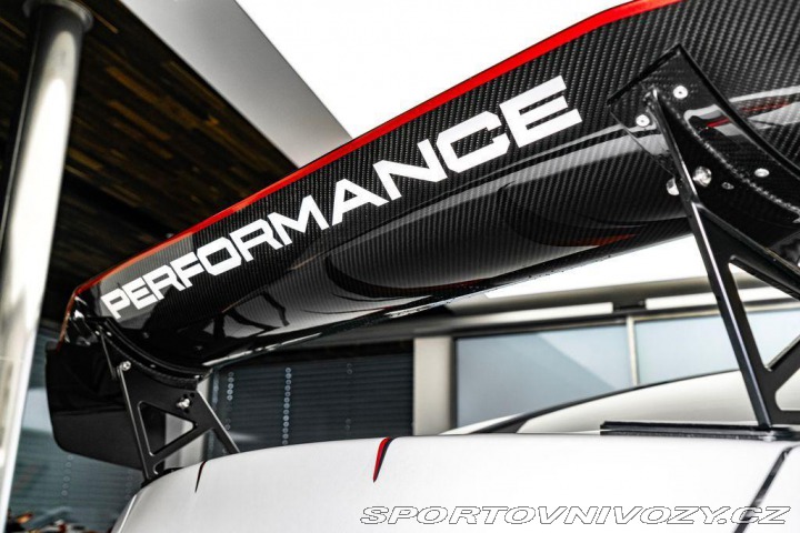 Nissan GT-R 2012