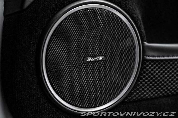 Nissan GT-R 2012