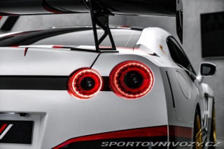 Nissan GT-R  2012