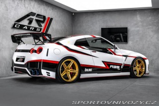Nissan GT-R  2012