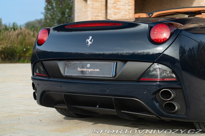 Ferrari California 2010