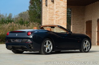 Ferrari California  2010