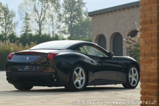 Ferrari California  2010