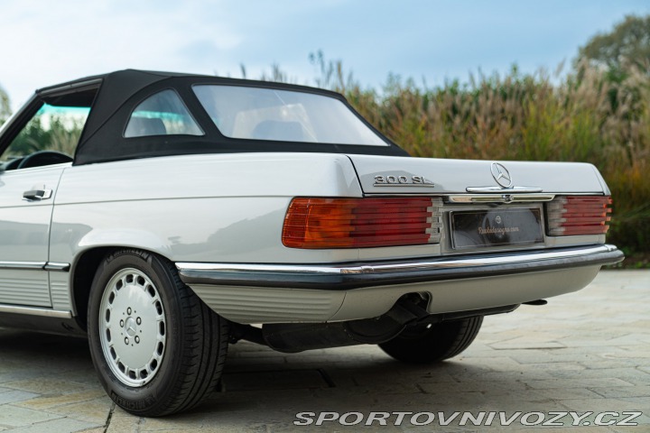 Mercedes-Benz SL 300 SL 1988