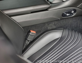 Aston Martin DB11 DB11 5.2 V12 *B&O*36 2017