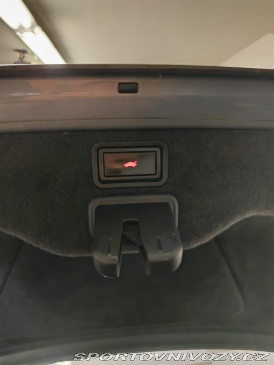 Audi S8  2008