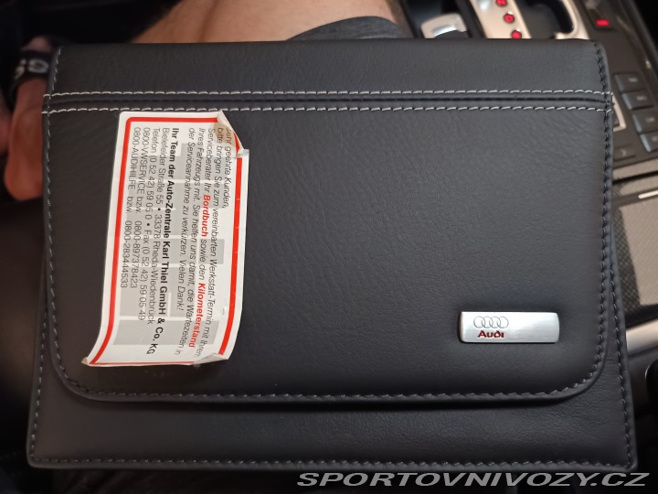 Audi S8  2008