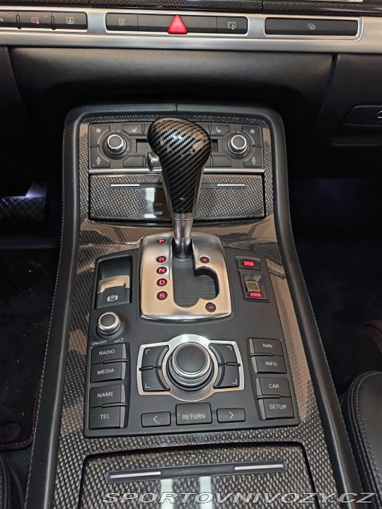 Audi S8  2008