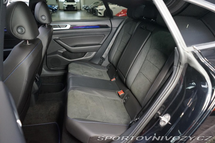 Volkswagen Arteon R 235kW 4X4 DCC Pano LED 2022
